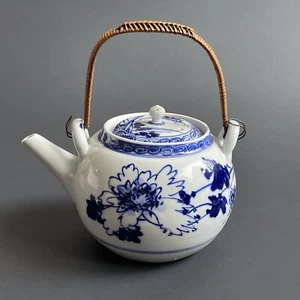 Antique Japanese Diminutive Meiji Period Porcelain Teapot Circa 1890 - Picture 1 of 11