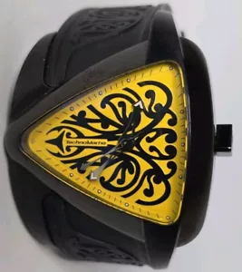 Orologio TechnoMarine Maori Giallo Nero Quarzo Triangolo Swiss Made - Foto 1 di 5