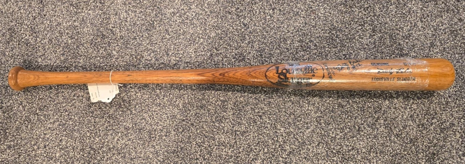 Dusty Baker LA Dodgers Juego Usado Firmado Louisville Slugger S318 Bate Sin agrietar Foto 1 de 4