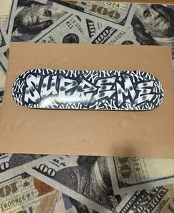 Supreme New York Yankees Airbrush Skateboard Deck (White) FW21’ *BRAND NEW* - Picture 1 of 4