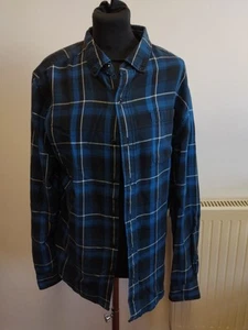 Levi's Flannel Shirt Large 100% Brushed Cotton Blue Black Check Soft Plaid - Picture 1 of 6