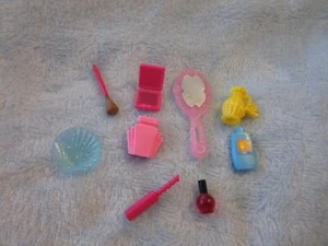 Mattel Barbie / Ken Bathroom / Vanity Accessories 9 Pieces - Imagen 1 de 2