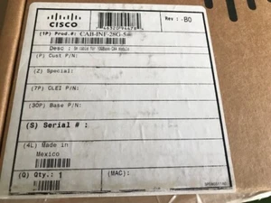Cavo patch Cisco CAB-INF-28G-5 nuovo (compriamo e vendiamo Cisco) - Foto 1 di 3