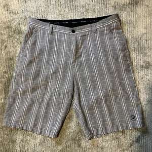 Travis Mathew Golf Shorts Mens Size 38 Bermuda Banks Plaid Gray Black - Picture 1 of 8