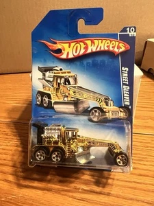 Hot Wheels HW City Works Street Cleaver - Picture 1 of 3