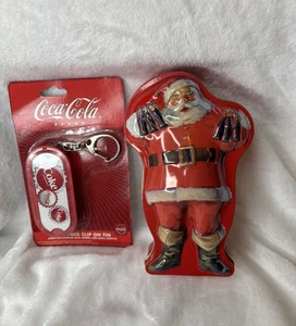 Coca-Cola Spielkarten Santa Tin 2 Decks ungeöffnet Cola Rucksack Clip Neu - Bild 1 von 13
