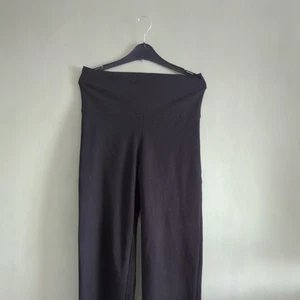 Nike Woman's Black Workout Gym Leggings UK S - Picture 1 of 19