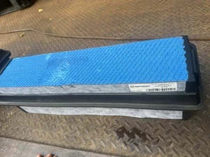 Cascadia 2018 To 2023 Detroit Engine Air Filter 03-42776-010, P628541. Damaged - Imagen 1 de 5