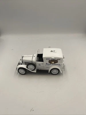 Camión de helados Danbury como nuevo de los años 30 BUEN HUMOR FUNDIDO A PRESIÓN 1:24 nuevo en caja como nuevo Foto 1 de 4