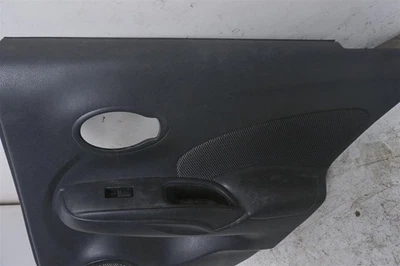 Panel de puerta de pasajero trasero negro Nissan Versa 2014-2019 1,6 L 82900-9Kf3a Foto 1 de 3