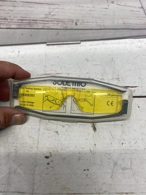 Giorgio Nannini Design Sole Mio Compact Folding Sunglasses Italy Yellow lenses - Image 1 of 3