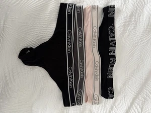 Calvin Klein Women's Thong - Picture 1 of 3