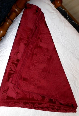 VTG Cranberry Brocade Tablecloth/Runner Grapes & Pears Stitched Hem  114" x 58" Foto 1 de 4