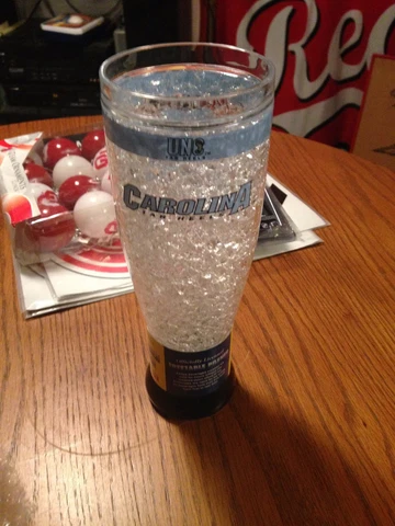 NORTH CAROLINA TAR HEELS FREEZABLE 16 OUNCE PSILNER GLASS Cover