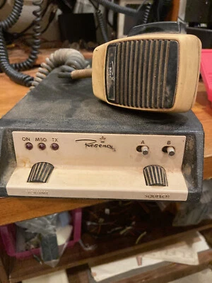 Vintage Regency Micro Com L61C FM Transceiver - Image 1 of 4