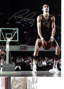 Golden State & HOF'er Rick Barry autographed 8x10 underhand photo JSA Cert - Picture 1 of 2