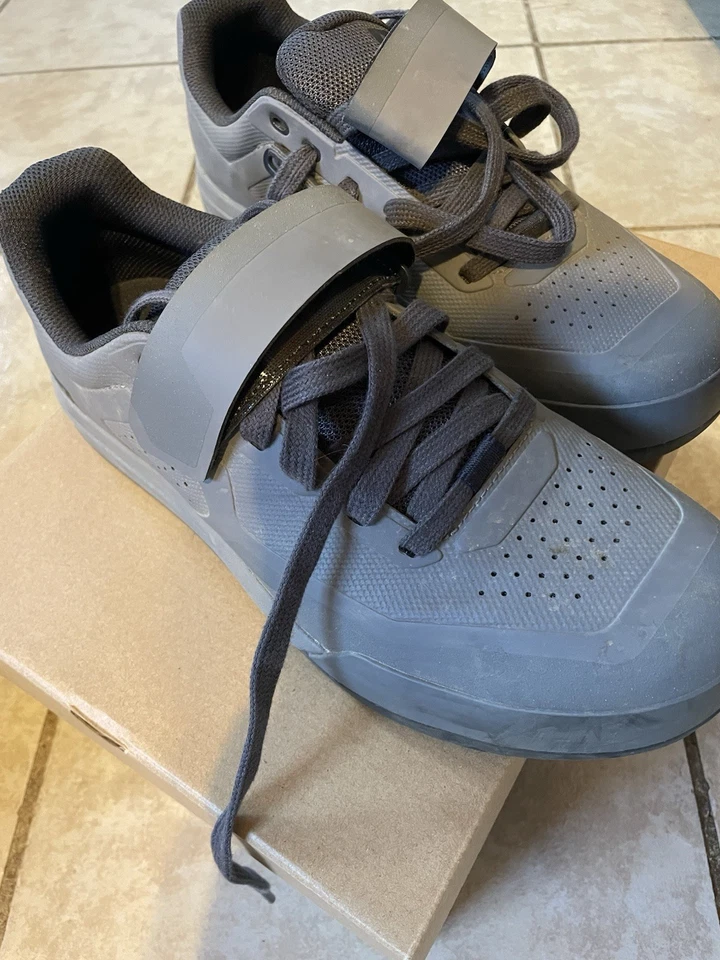 Zapatos de bicicleta de montaña Fox  Foto 1 de 1