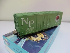 Athearn NP Northern Pacific 40' Box Car Güterwagen grün 8434 Spur H0 - Bild 1 von 2