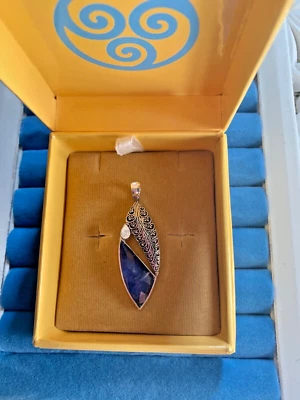 Pingente de pedra da lua arco-íris quartzo sodalita azul prata Sajen (7,15 ctw) - Imagem 1 de 4