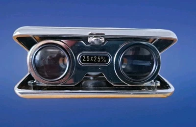 Vintage DIETZ-HAAGEN "MADE IN JAPAN" 2.5x25mm Folding Binoculars - Image 1 of 4