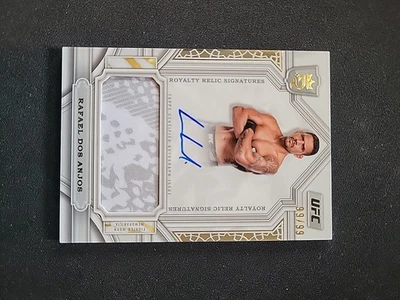 2024 Topps Royalty UFC Rafael Dos Anjos  Trading Card 28/99 Patch Auto - Image 1 of 4
