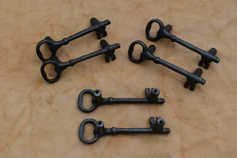 antique key style cast iron door gate handle vintage cast pull drop handle 6 pcs Cover