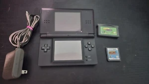 Black Nintendo Ds Lite Tested Turns On Working Touch Screen/Buttons & 2 Games - Picture 1 of 1