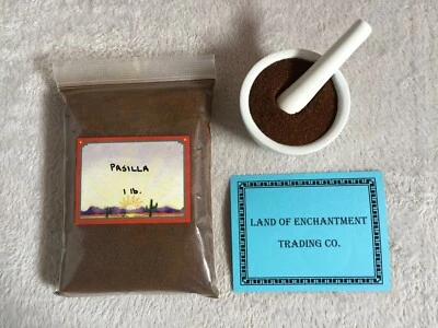  NMCHILEGIRL PASILLA CHILE EN POLVO 1 LB.  ¡Fresco!  VENDEDOR DE ESTADOS UNIDOS ¡ENVÍO GRATUITO! Foto 1 de 2