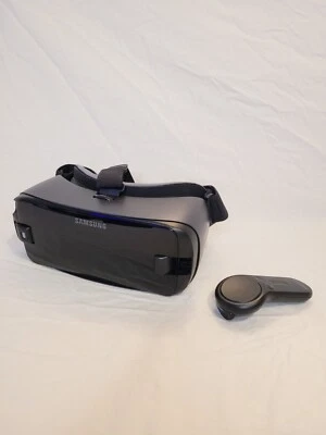 Samsung Gear VR SM-R325NZVAXAR Smartphone VR Headset - Image 1 of 4