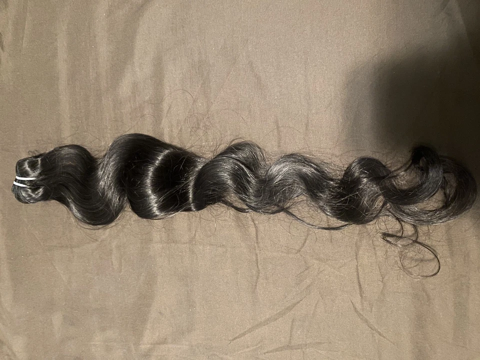 26 ДЮЙМОВ ЧЕЛОВЕЧЕСКИХ ВОЛОС ХВОСТ РАСШИРЕНИЕ ЧЕРНЫЙ И ВОЛНИСТЫЙ - Изображение 1 из 1