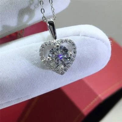 Colgante Corazón Diamante Corte Redondo 3Ct Acabado Oro Blanco 14K Cadena Libre 18" Foto 1 de 4