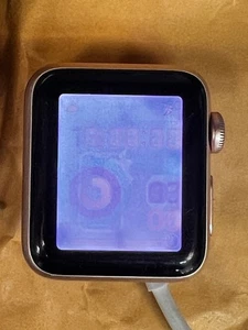 Apple Watch Series 3 Gold (GPS, 38 mm) TI001809 - Foto 1 di 8