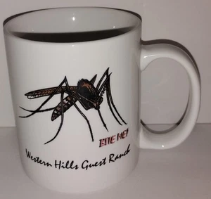 Único Bite Me! Taza de café Mosquito Souvenir de Western Hills Guest Ranch - Imagen 1 de 6