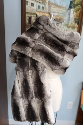 Auténtico abrigo de piel de chinchilla vintage Edwards-Lowell pieza de lujo Estate Foto 1 de 4