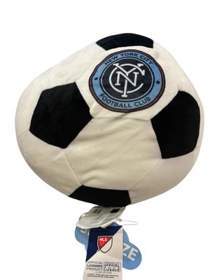 NYCFC 毛绒足球枕头 MLS 官方授权西北全新带标签柔软玩具 — 第 1/4 张图片