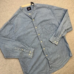 Vintage GAP Shirt Mens Medium Blue Chambray Band Collar Button Up Y2K 90s Preppy - Picture 1 of 13