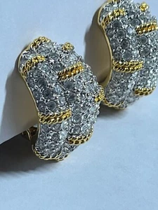 1980s Swarovski gold tone cable and pave rhinestone clip on earrings - Picture 1 of 4