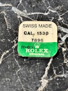 1 genuino Vintage Rolex Submariner 1530 reloj cabeza biselada estuche tornillo parte 7896 - Imagen 1 de 4