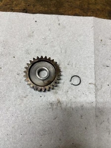 1983 1984 1985 1986 1987 1988 Suzuki RM250 RM 250 LT250R idler idle gear - Picture 1 of 3