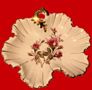 PORTA CARAMELLE PORCELLANA MUSCHIO ROSE ACCENTI ORO MANICO 8 1/2” SMERLATO VINTAGE - Foto 1 di 15