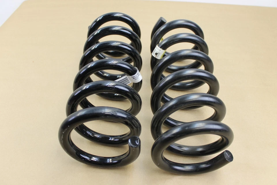 52121623AA OEM Mopar Front Coil Springs for Certain 2006-2010 Dodge Ram 3500 - Изображение 1 из 4