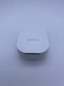 ⭐️eero Beacon 350 Mbps Mesh WiFi Range Extender Model D010001, Free Shipping✨ - Picture 1 of 6