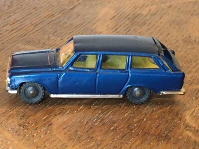 Vintage Husky Ford Zephyr Estate — 第 1/4 张图片