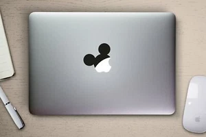 Calcomanía Disney Macbook - Imagen 1 de 2