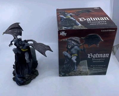 Limited Edition BATMAN VAMPIRE MINI STATUE DC DIRECT 326/2500 Repaired - Image 1 of 4