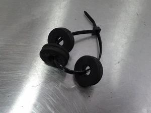 07-09 Suzuki Bandit GSF1250S radiator rubber cushion damper 09320-10051 - Bild 1 von 2