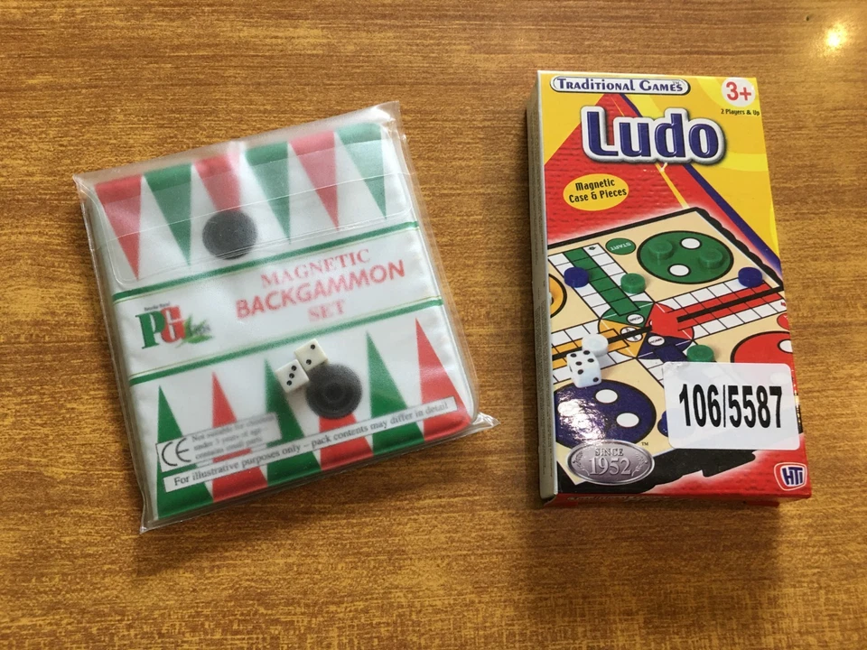 Set of 2 magnetic mini travel games BACKGAMMON LUDO - Image 1 of 4