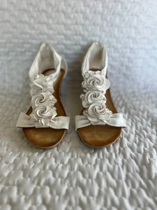Patrizia Spring Step Women’s White Floral Wedge Sandals Size 7 – Dressy Summer - Picture 1 of 7