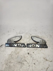 Honda Motorcycle Tank Metal Emblem Pair - Bild 1 von 6