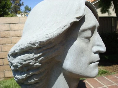 Hermoso Busto de J Lennon/Original/28" de Alto Foto 1 de 4